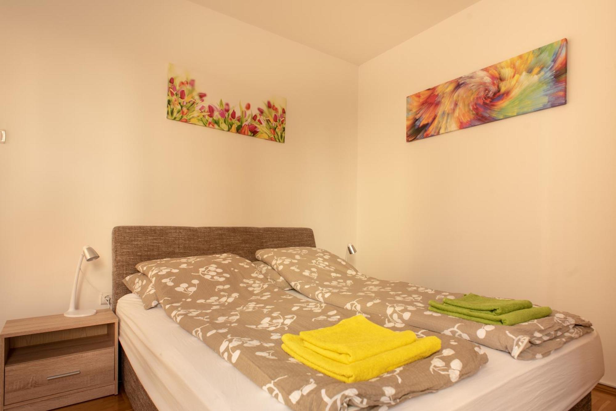Modor Apartman Alsopahok Ngoại thất bức ảnh