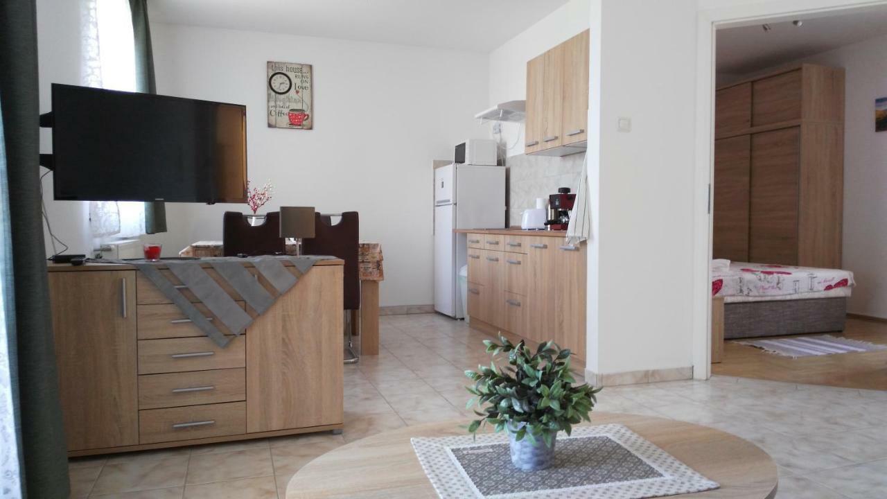 Modor Apartman Alsopahok Ngoại thất bức ảnh